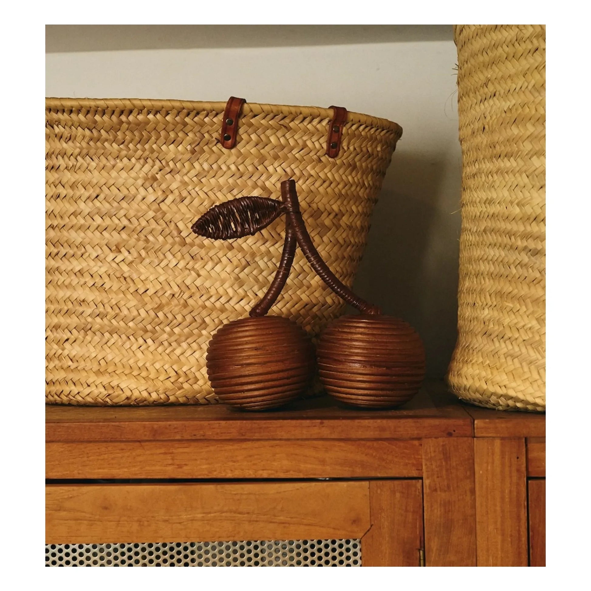 Anna + Nina - Cerise rattan storage box