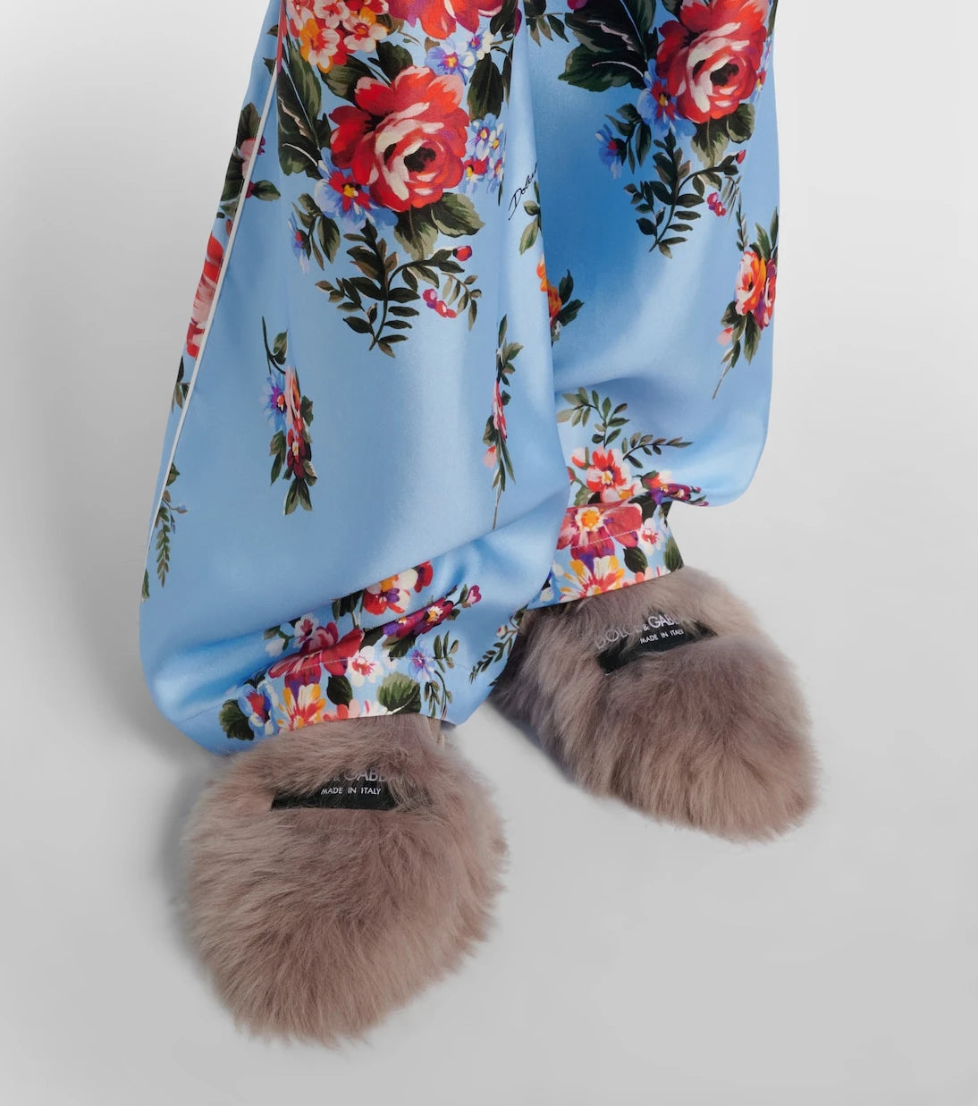 Dolce&Gabbana - أحذية مفتوحة مبطنة بفرو الخراف