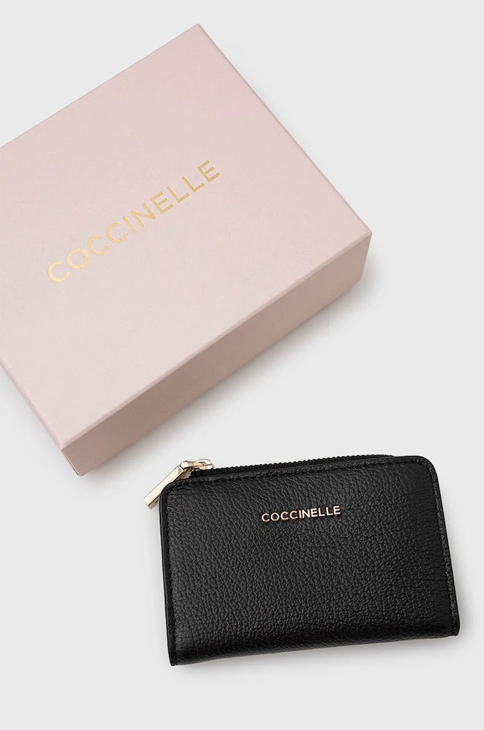 Кожен портфейл Coccinelle