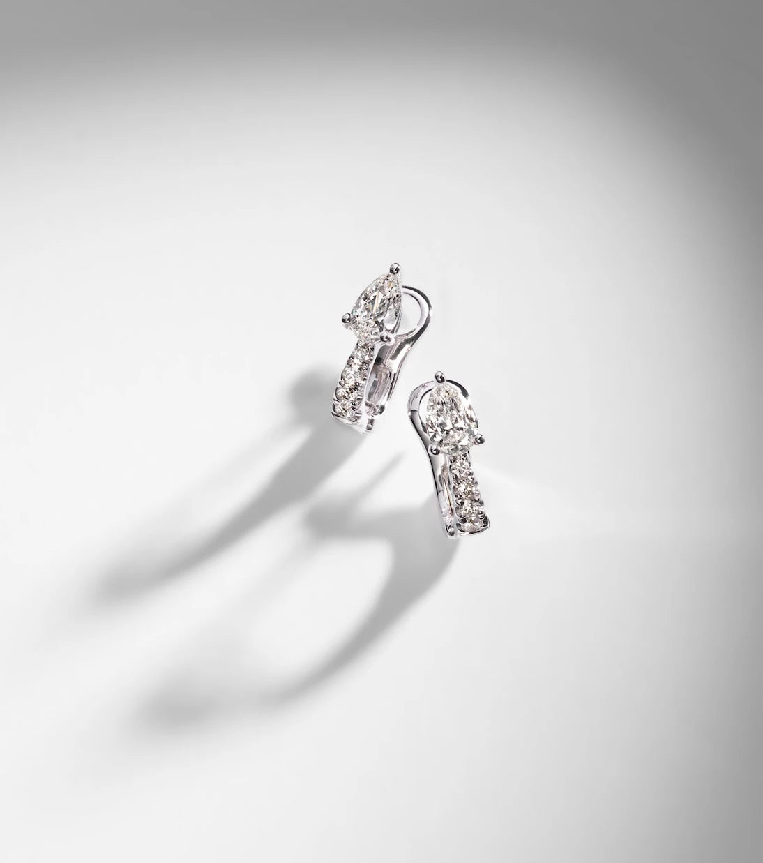 Anita Ko - 18kt white gold huggies with diamonds