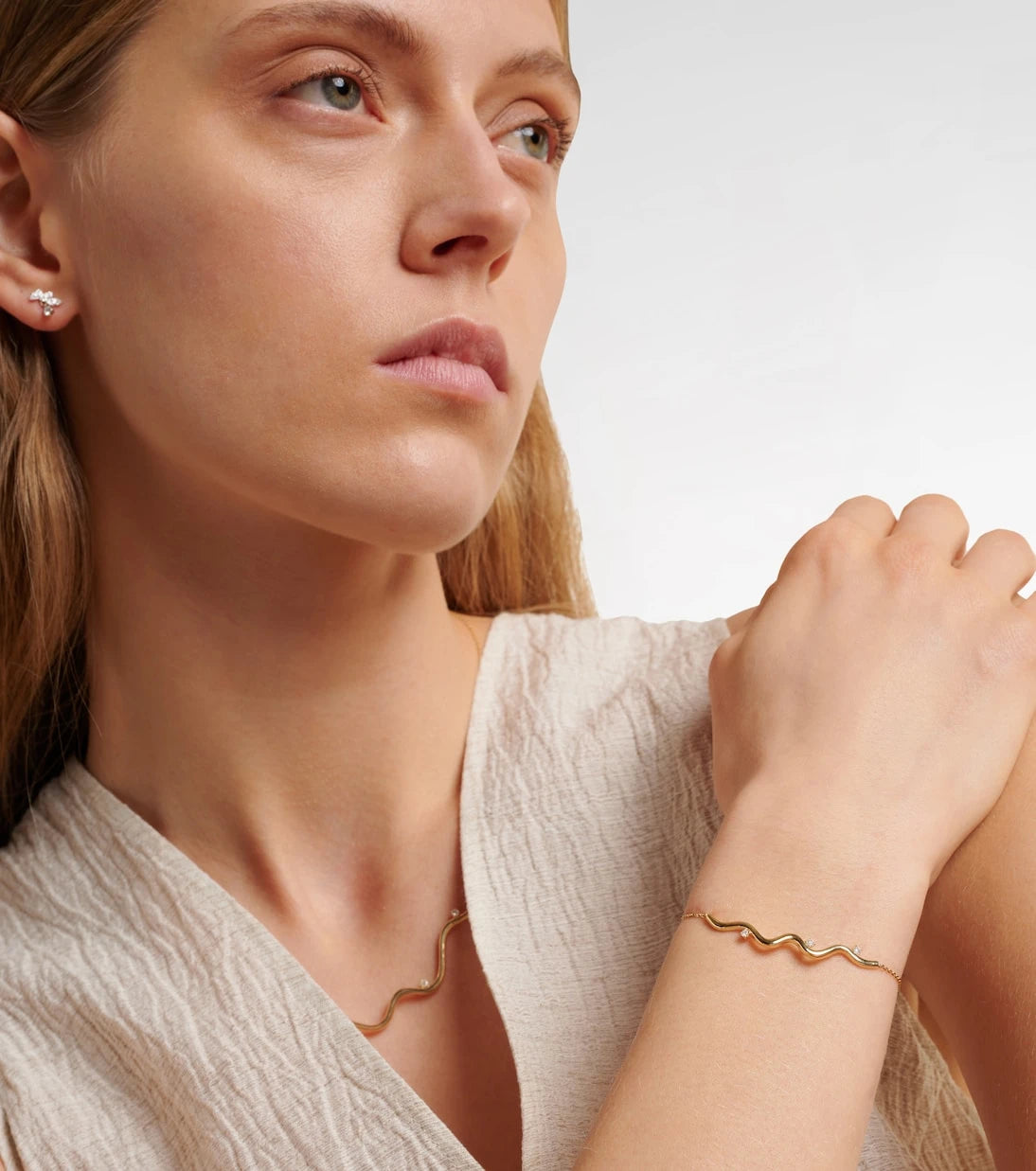 Stone and Strand - Harbor Lights 10kt gold bracelet with diamonds