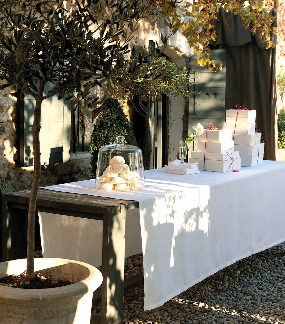 Le Jacquard Français Tivoli Damask Tablecloth (175cm x 320cm)