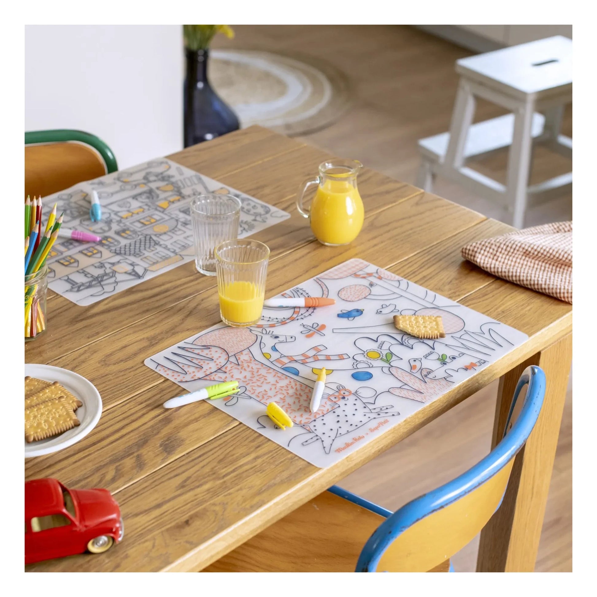 Moulin Roty - Silicone coloring set + 5 markers