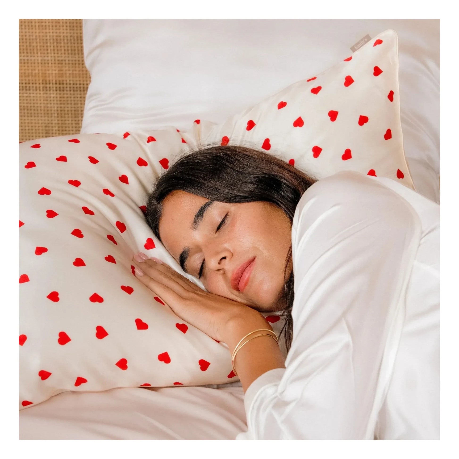 Emily's Pillow - Heart-printed mulberry silk pillowcase  | Cream
