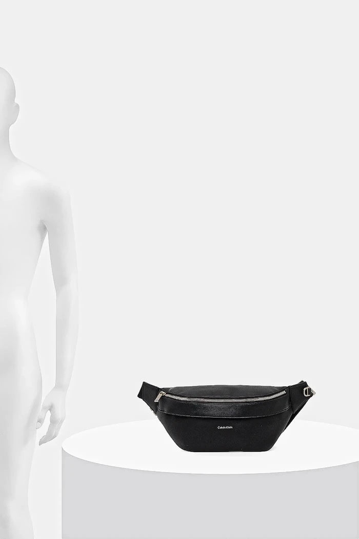 Чанта за кръст Calvin Klein