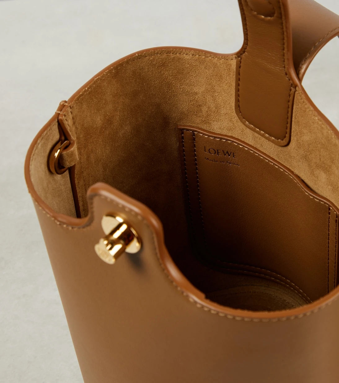 Loewe - Pebble Mini leather bucket bag