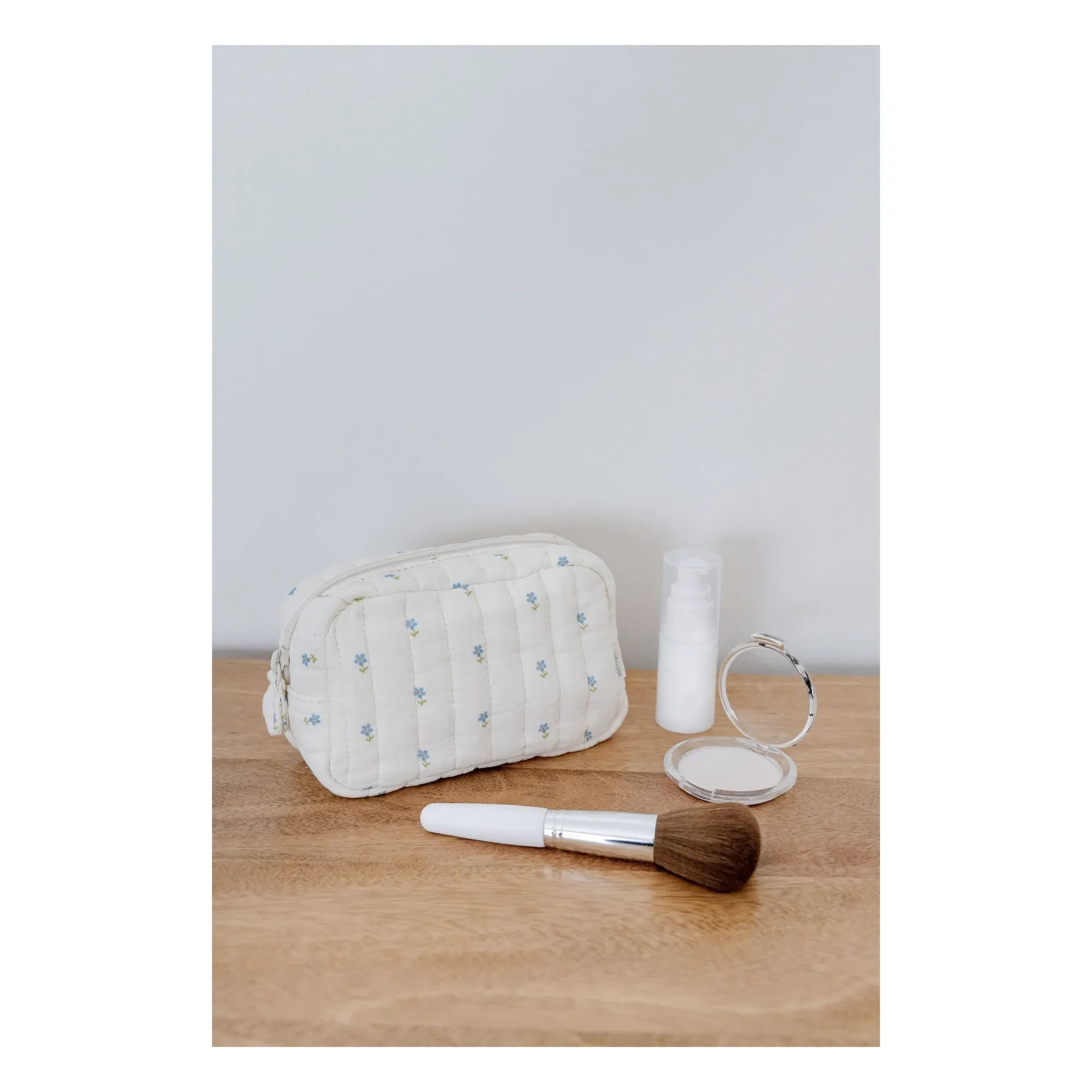 Soft Spot - Periwinkle make-up bag in organic cotton | Blue