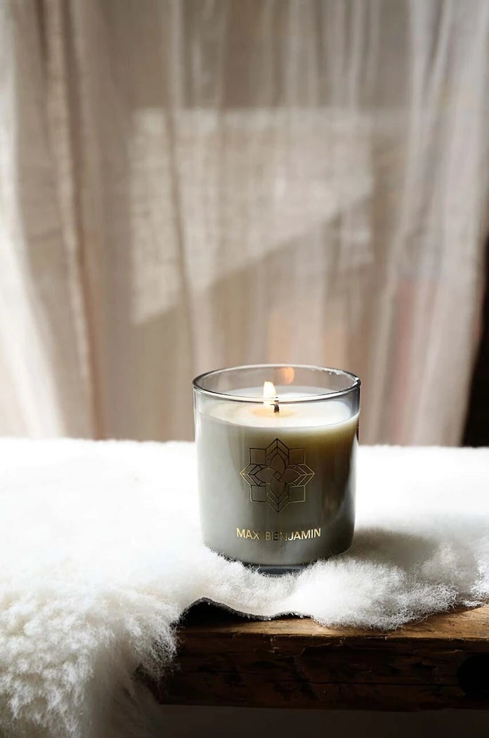 Ароматизирана свещ Max Benjamin White Pomegranete 210 g