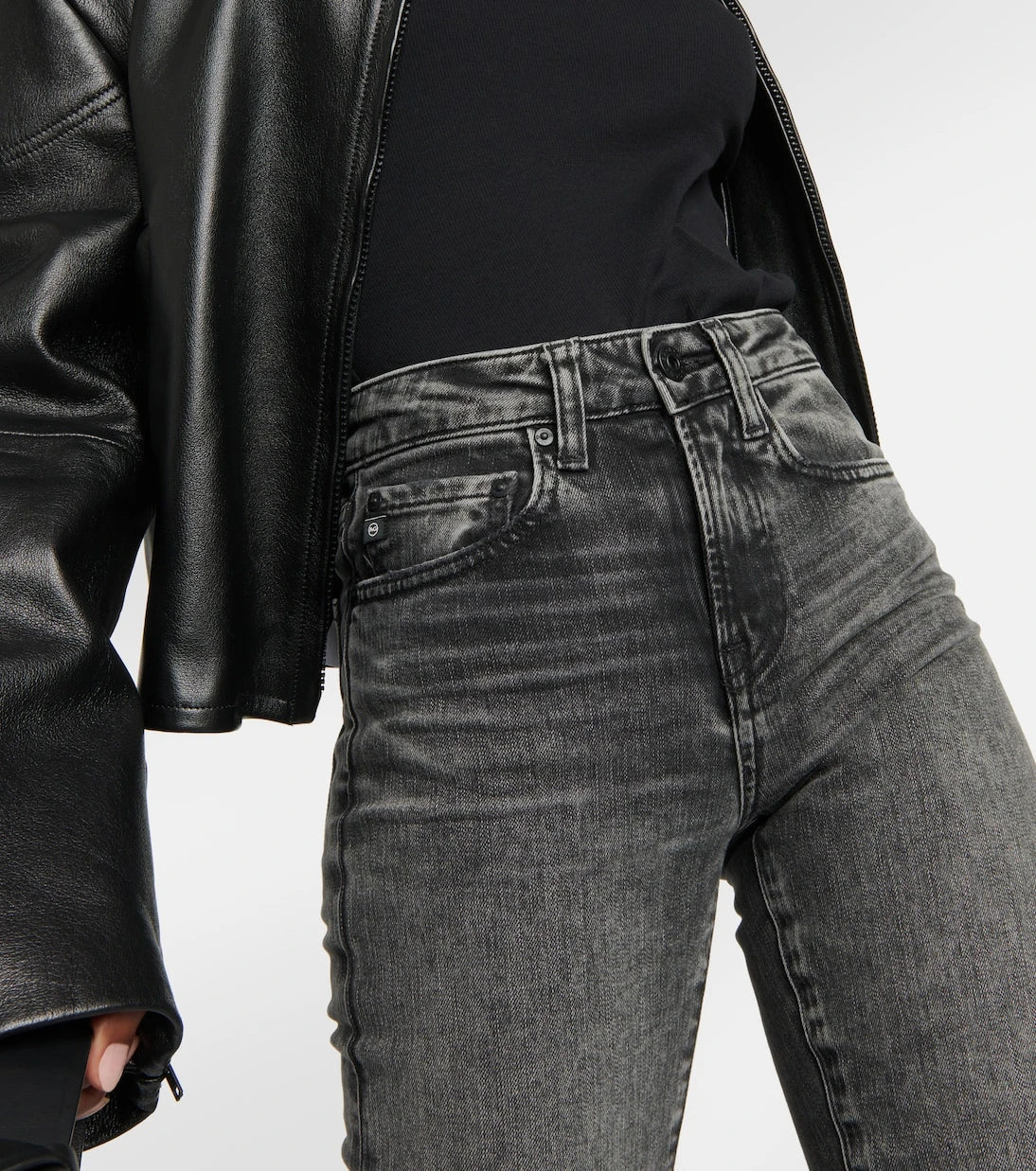 AG Jeans - بنطلون جينز سليم بقصة "جيرل فريند" وخصر متوسط الارتفاع