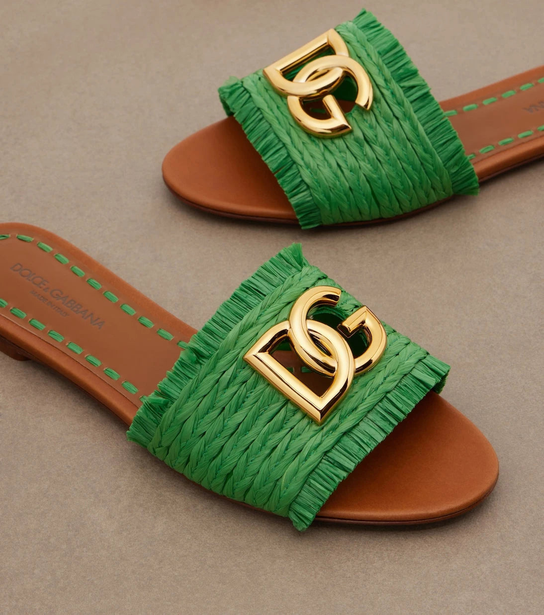 Dolce&Gabbana - DG slides