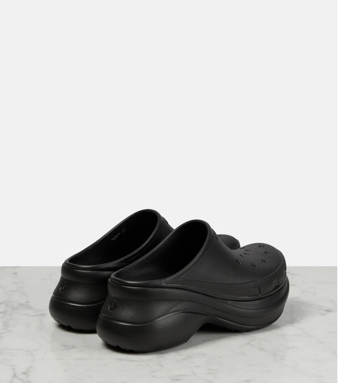 Balenciaga - x Crocs platform slides
