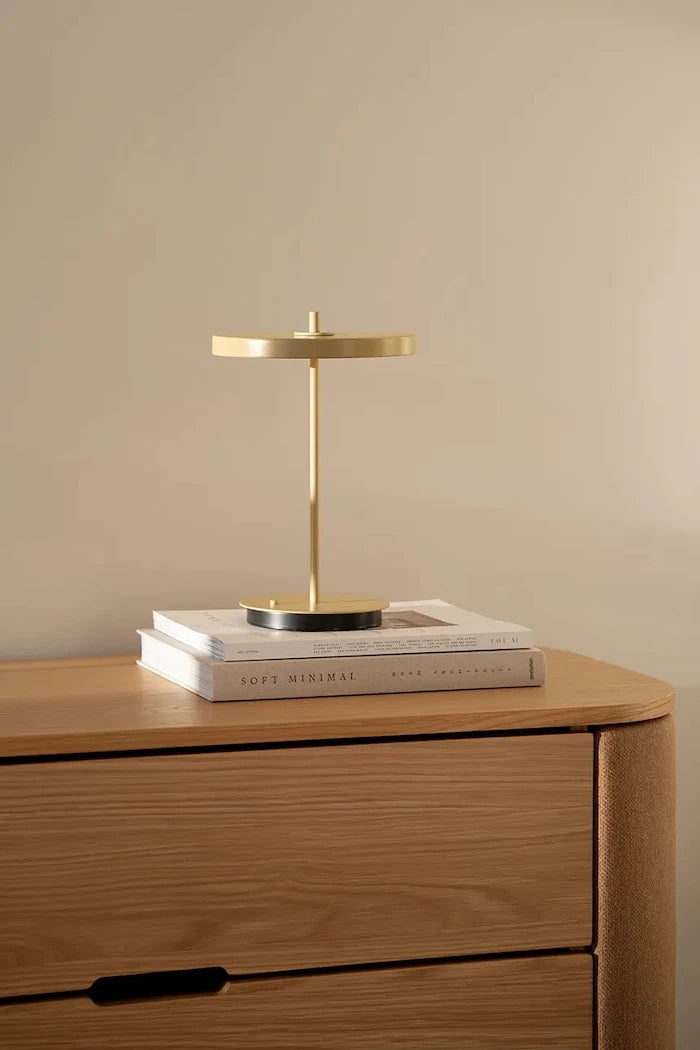 Umage Asteria Move Kablosuz LED Masa Lambası 30,6 cm