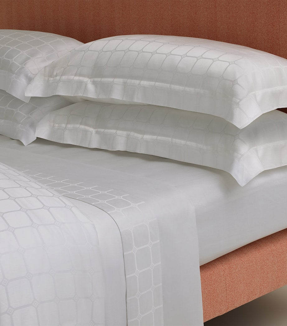 The Trellis Super King Jacquard Duvet Cover Set (260cm x 220cm)