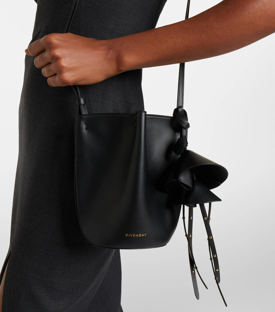 Givenchy - Snap Mini leather bucket bag