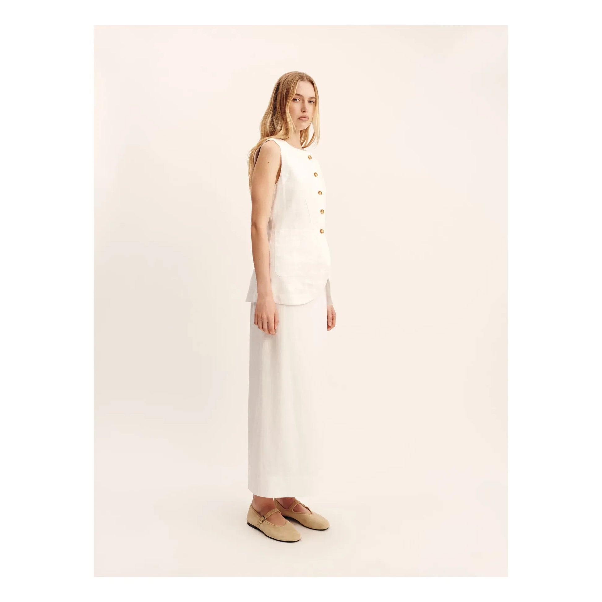 Posse - Emma Linen Sleeveless Jacket | Ivory