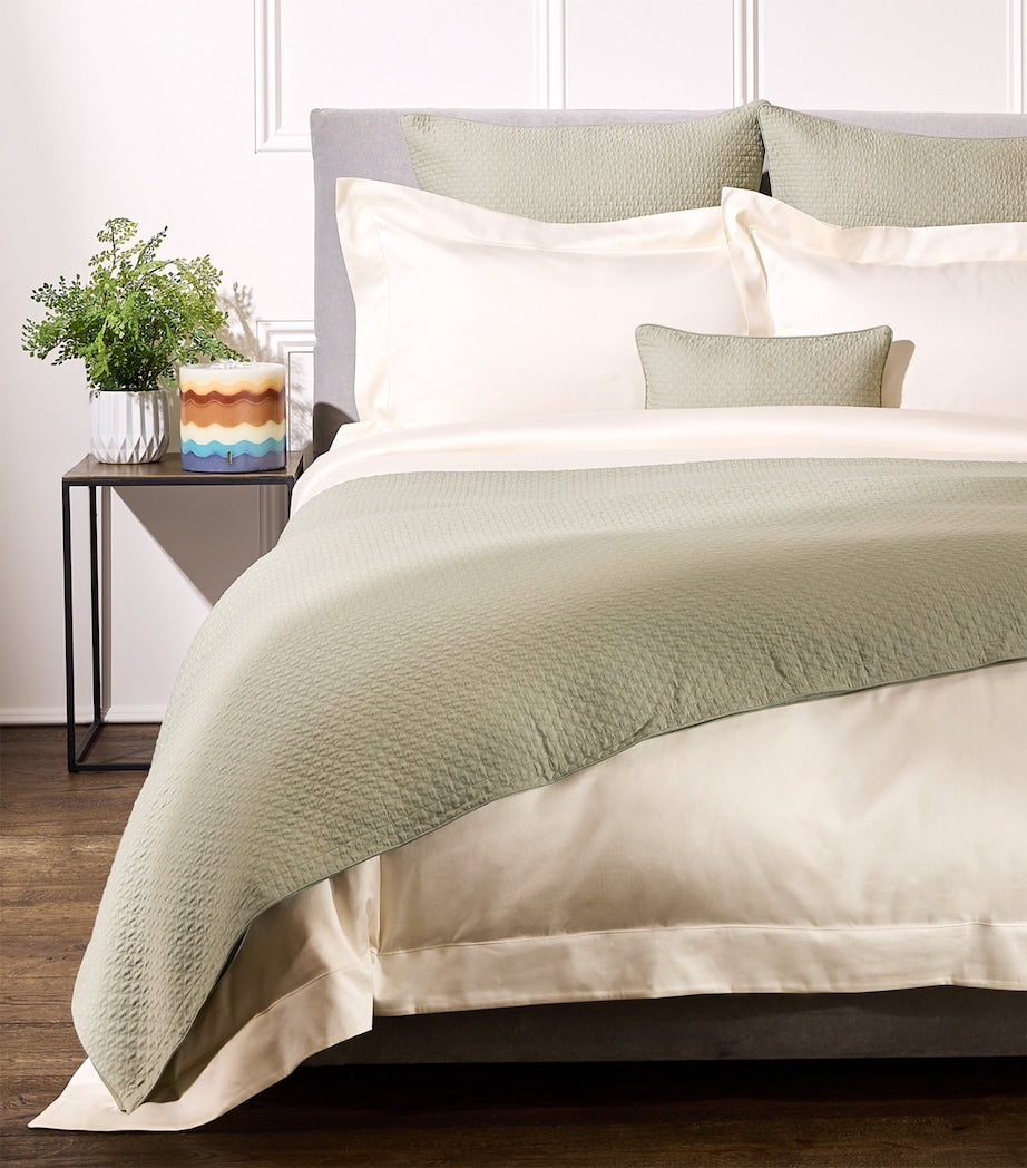 Celso De Lemos Prince King Bedspread (245cm x 255cm)