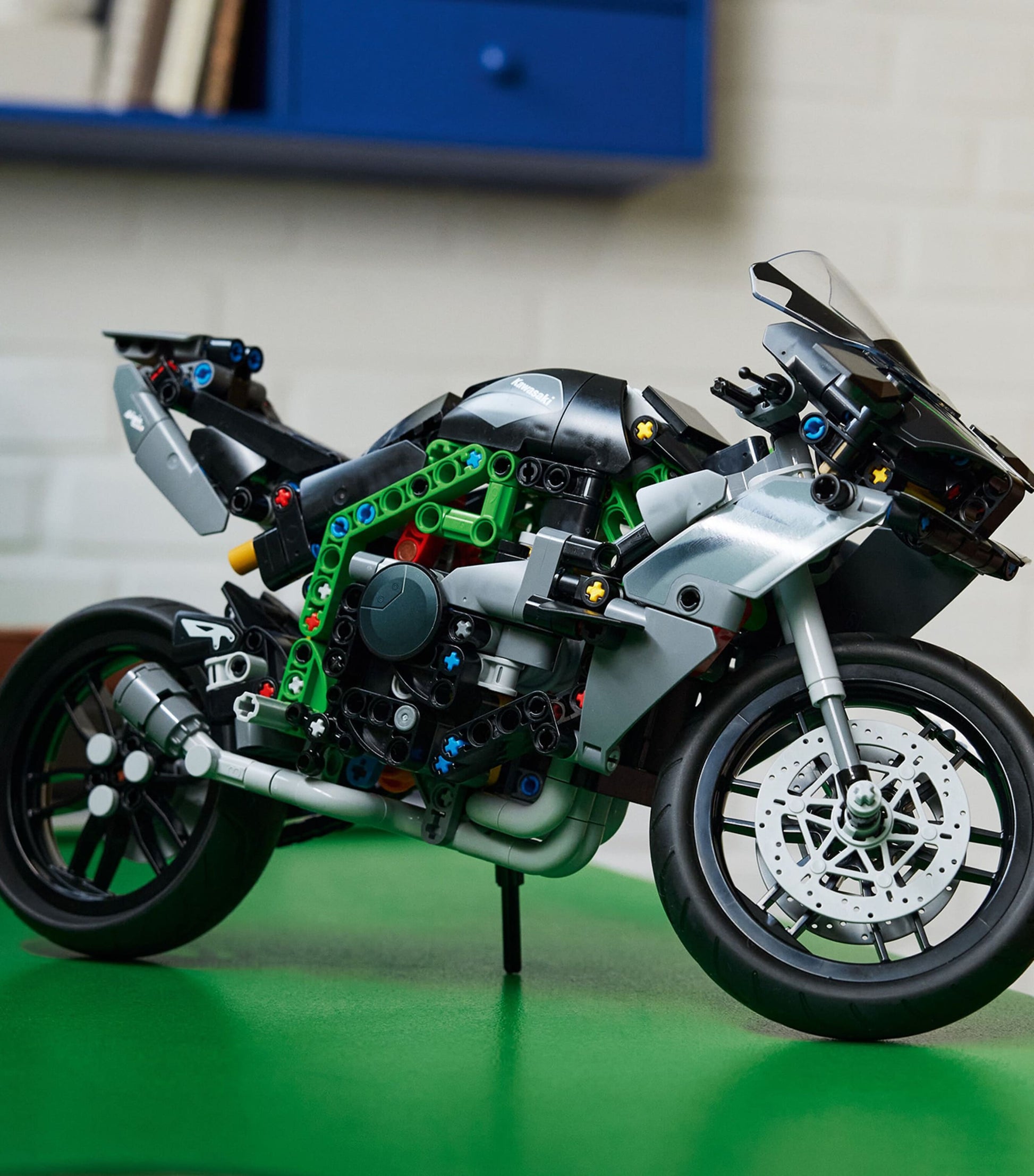 Technic Kawasaki Ninja H2R Motorcycle Toy Vehicle 42170