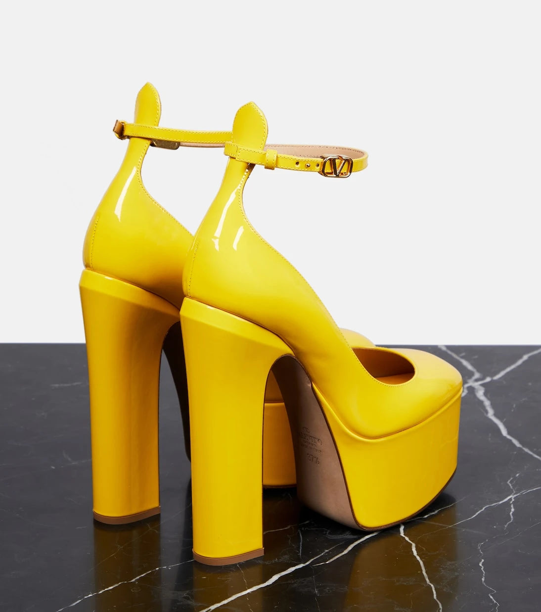 Valentino Garavani - Tan-Go 155 patent leather platform pumps