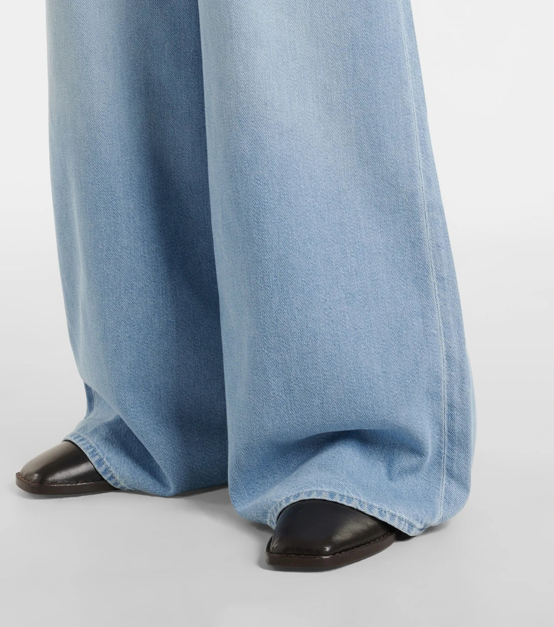 7 For All Mankind - بنطلون جينز واسع الساق بخصر عالٍ سهل الارتداء