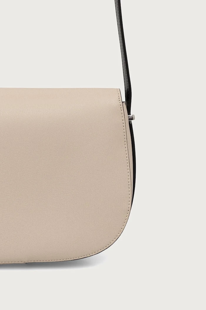 Armani Exchange kadın suni deri crossbody çanta