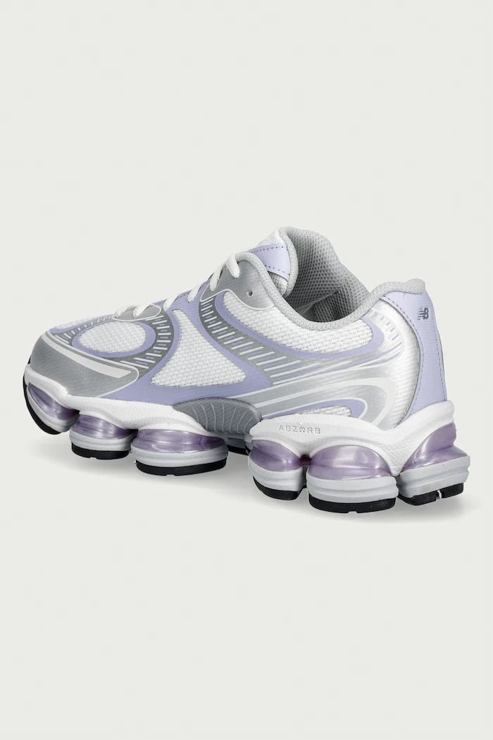 New Balance 2000 Kadın Spor Ayakkabı