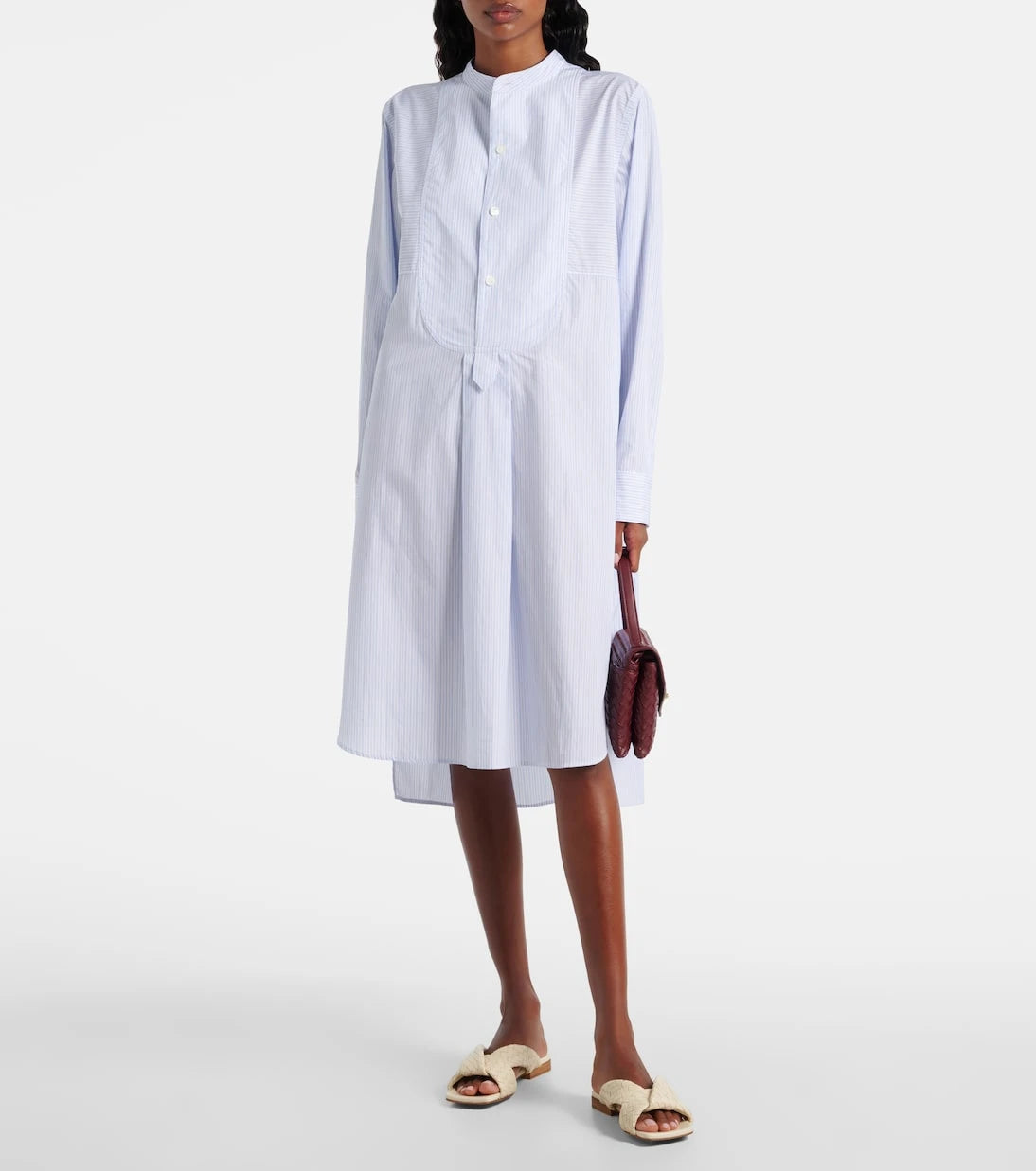 Bottega Veneta - صندل ريڤا جلد بتصميم إنترتشاتو