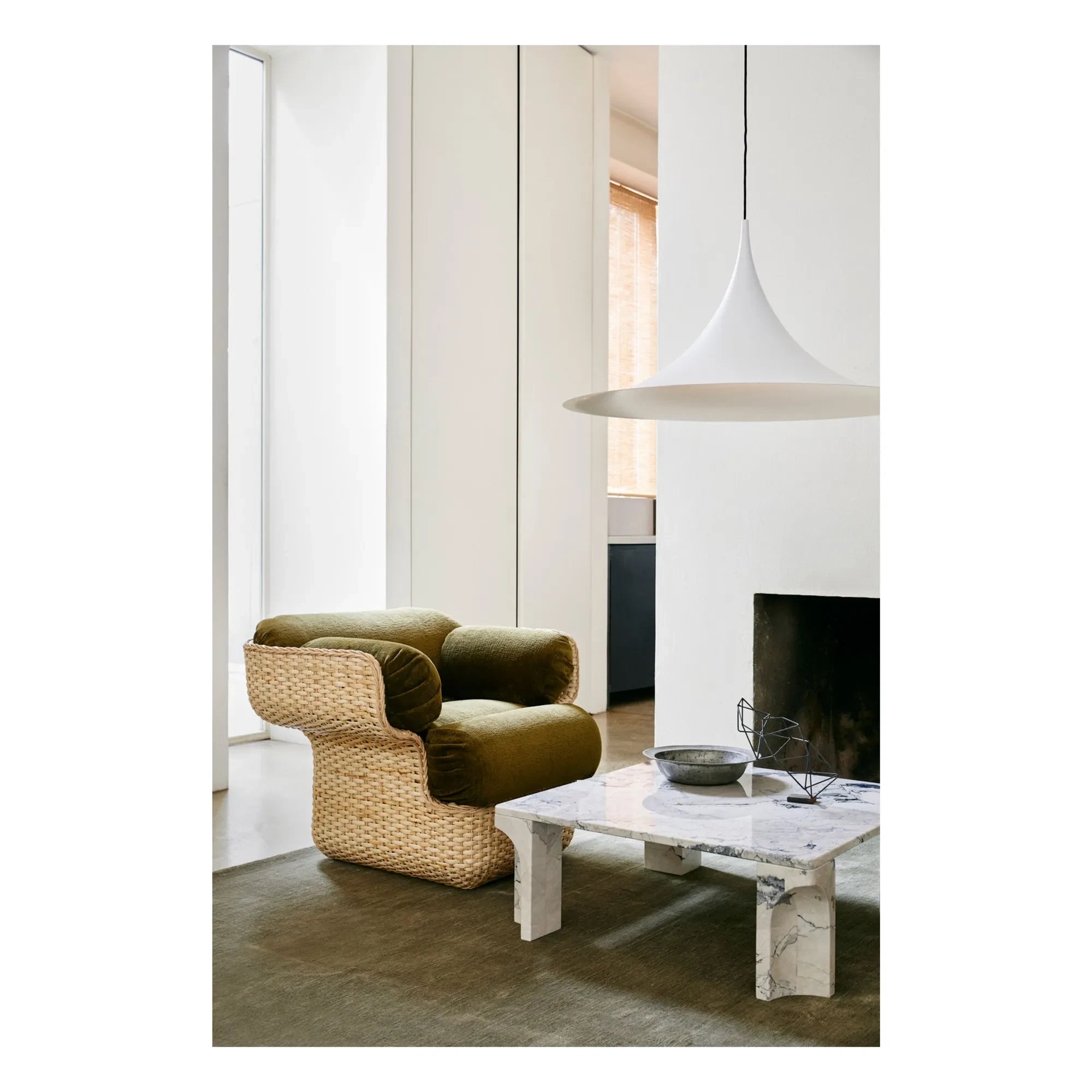 Gubi - Basket lounge chair, Joe Colombo | Khaki