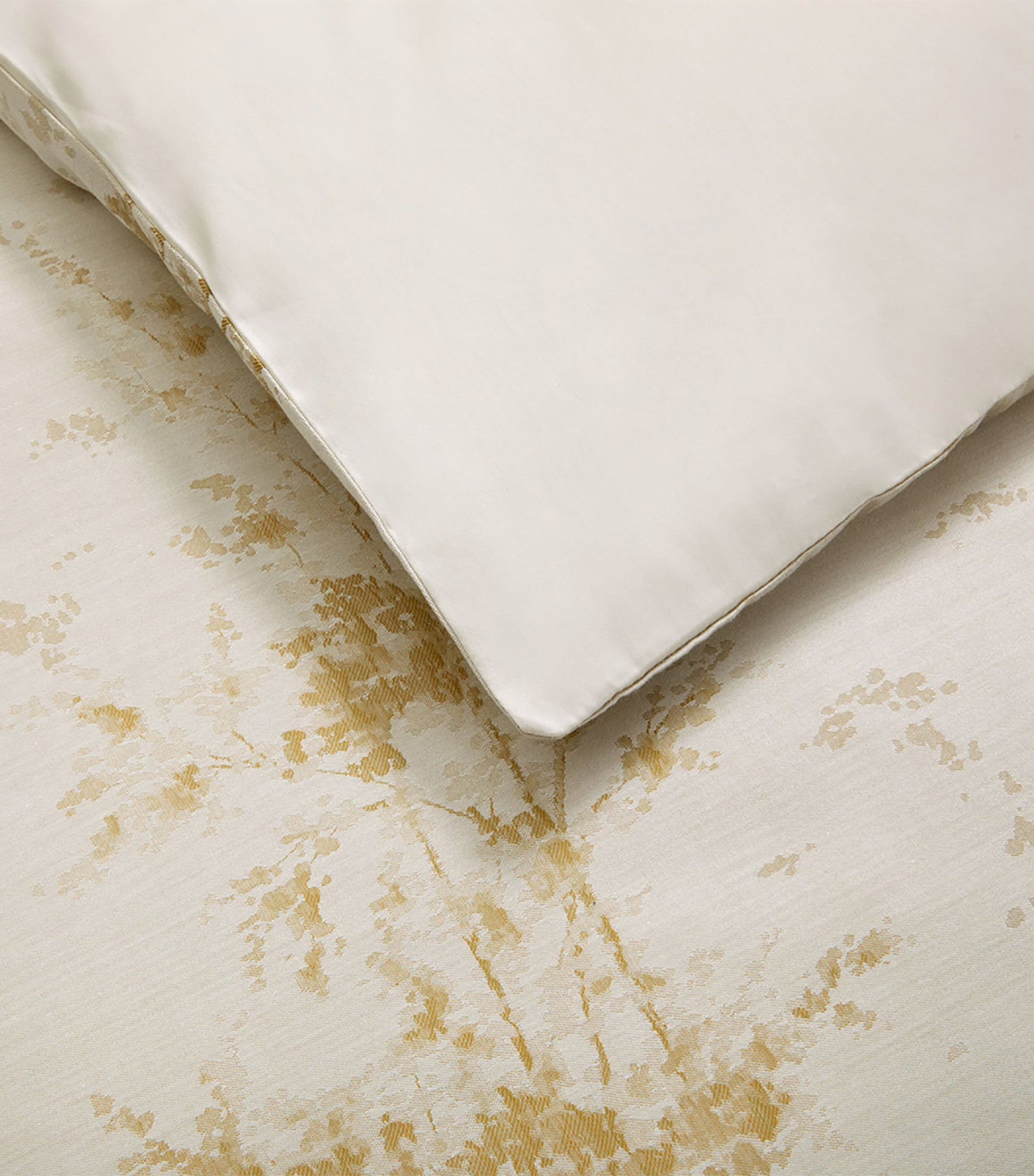 Legende Super King Duvet Cover (260cm x 220cm)