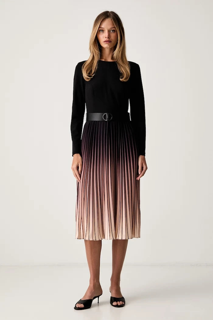 DKNY kloş elbise