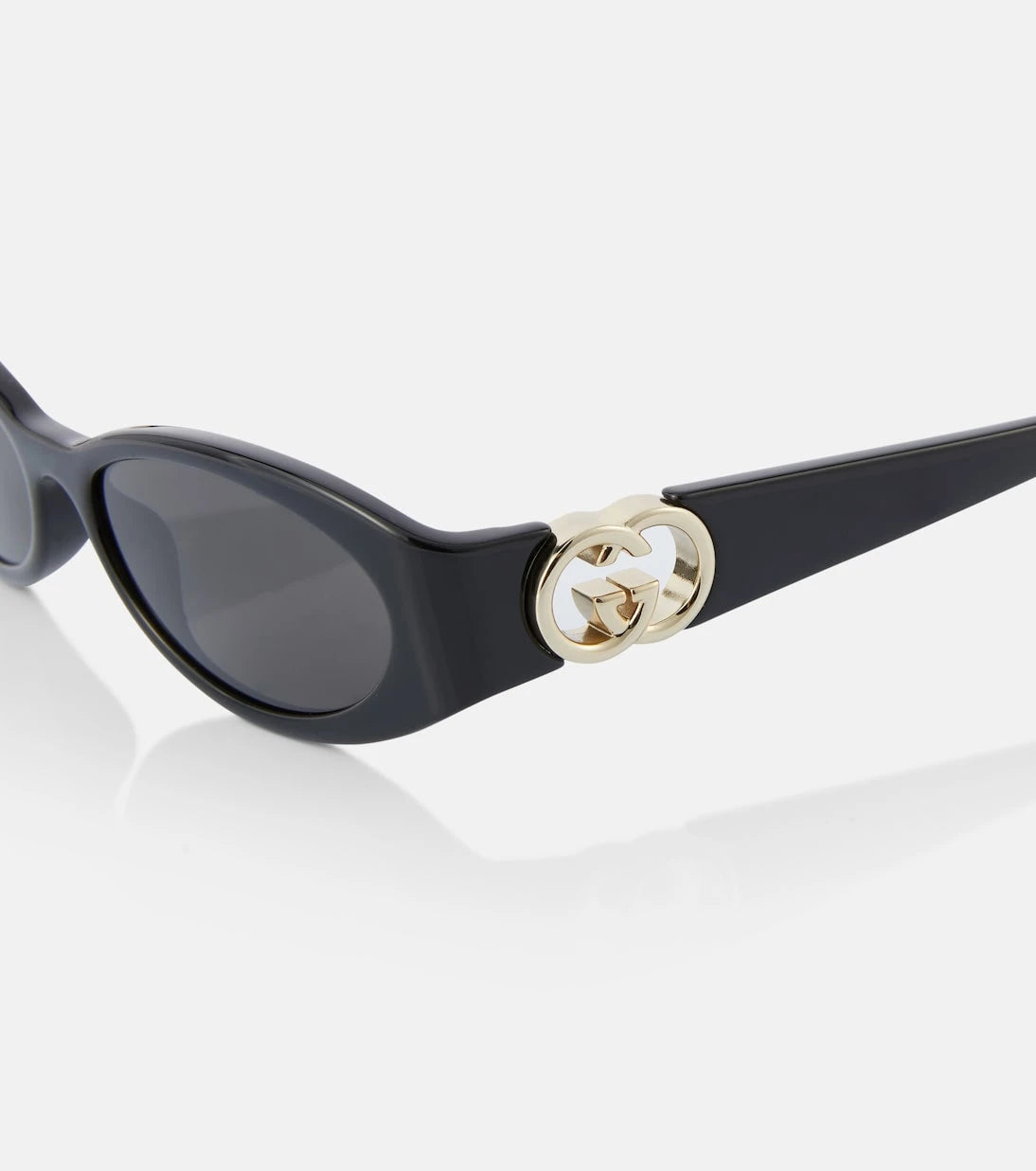 Gucci - Interlocking G oval sunglasses