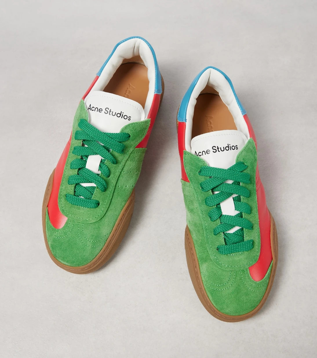 Acne Studios - حذاء بارز الرياضي الجلدي