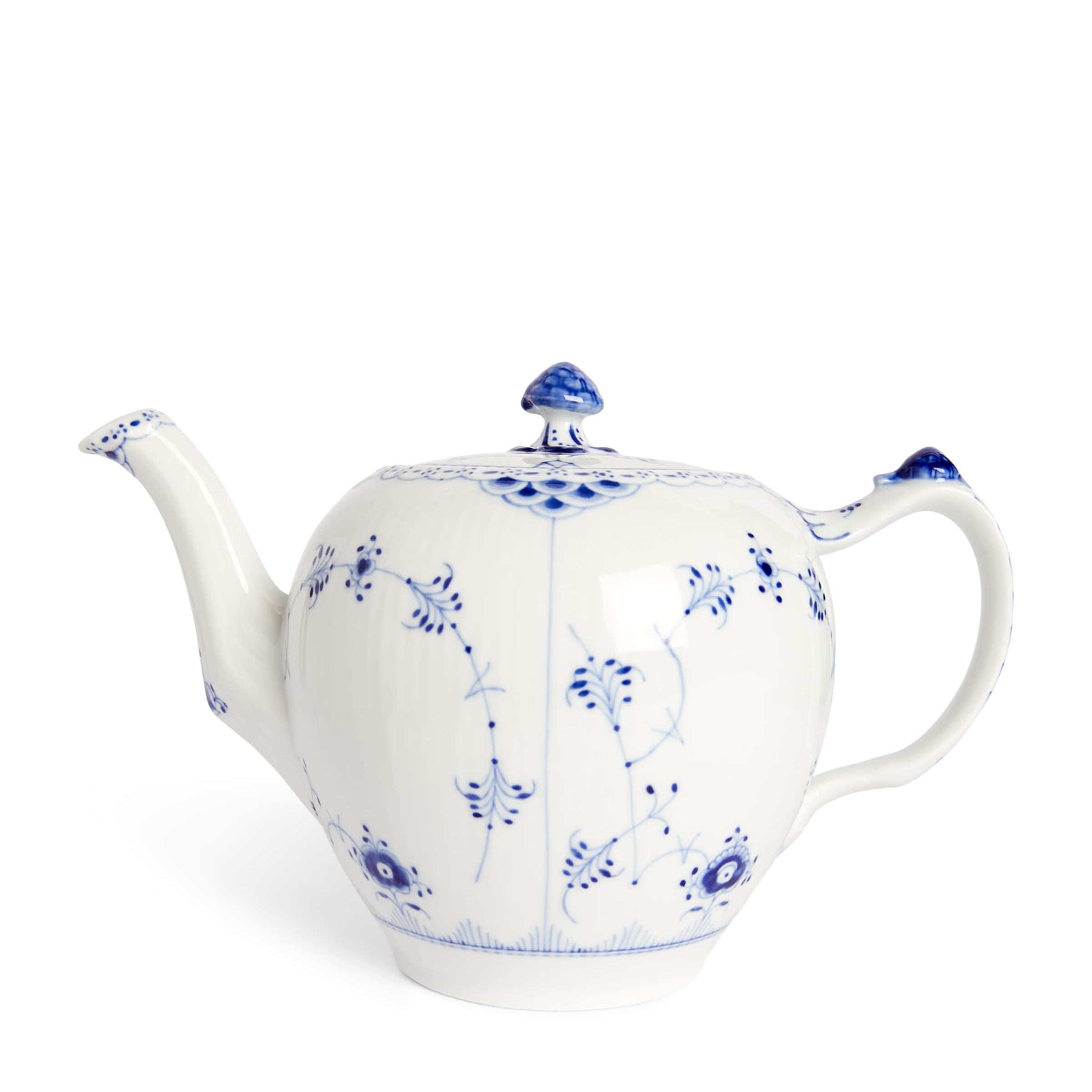 Blue Fluted Half Lace Teapot (1L)
