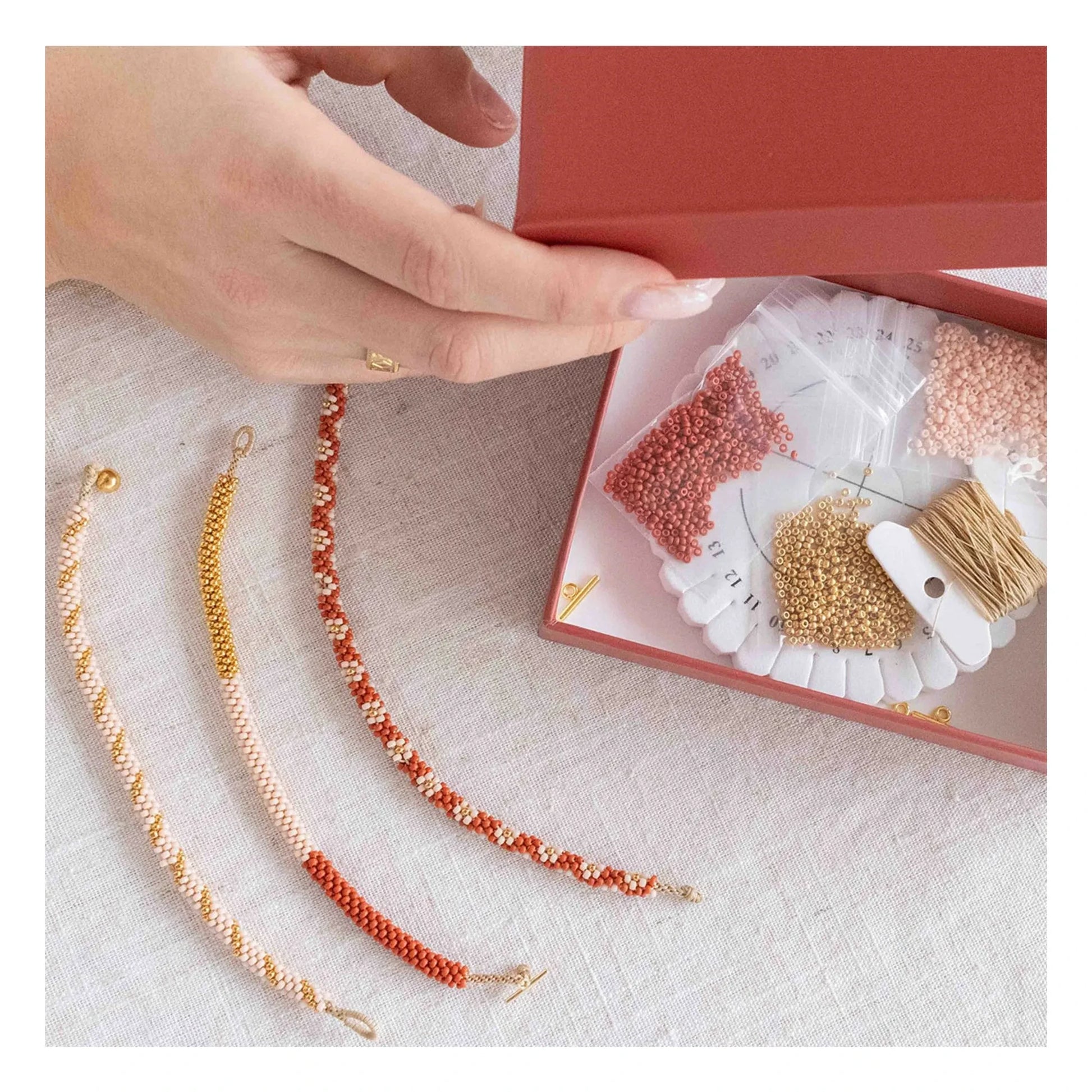 La Petite Épicerie - DIY Kit - My Kumihimo bracelets