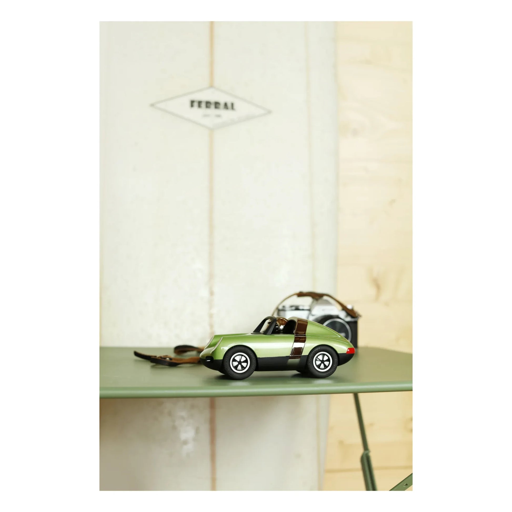 Playforever - Luft Car | Olive green