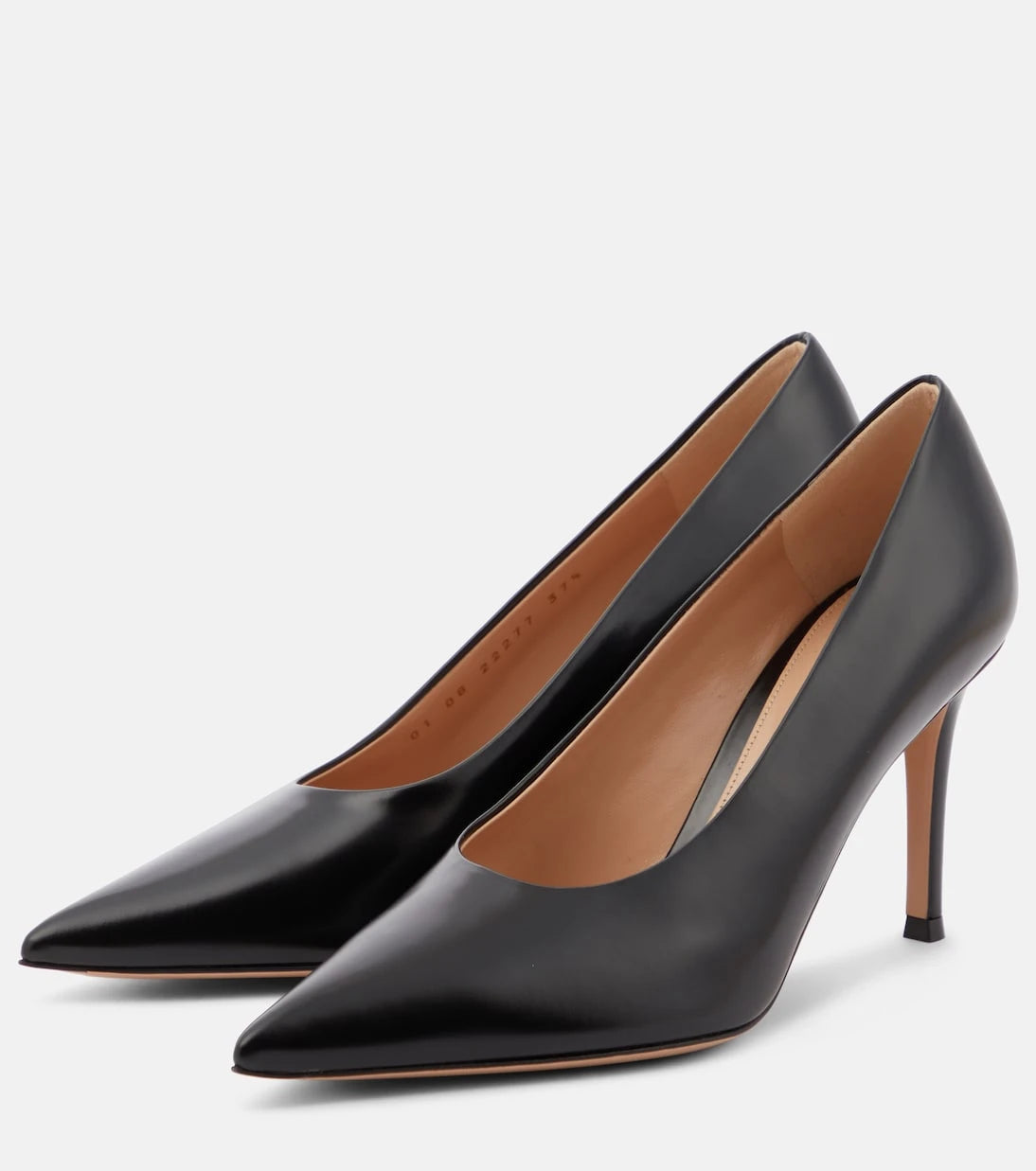 Gianvito Rossi - Robbie leather pumps
