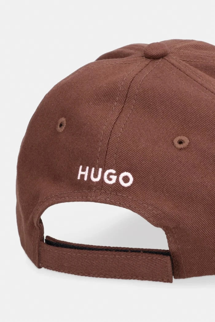 Памучна шапка с козирка Hugo Blue Astryd-SL