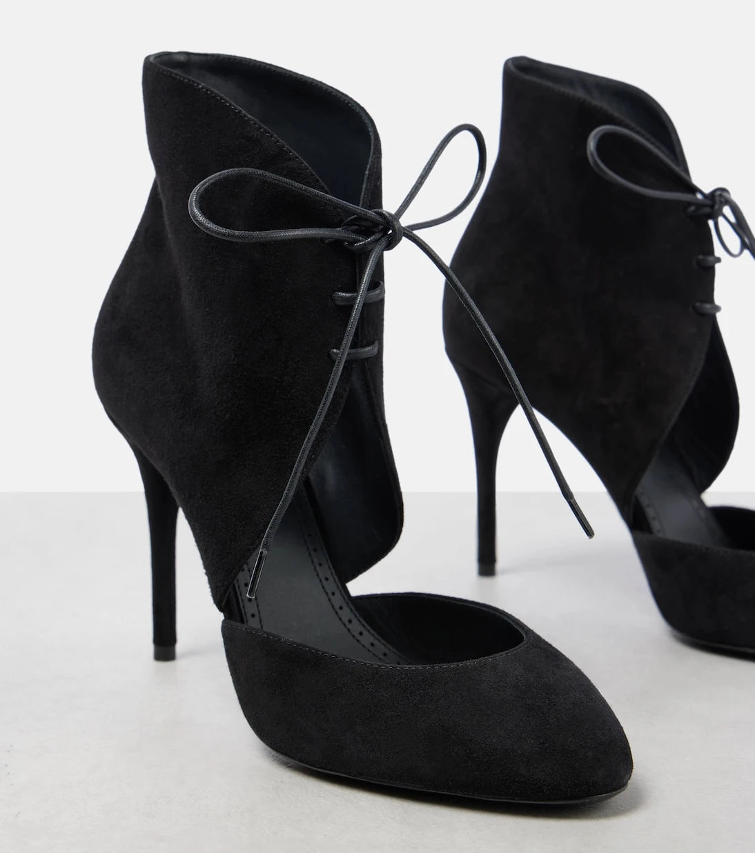 Alaïa - 90 suede lace-up pumps