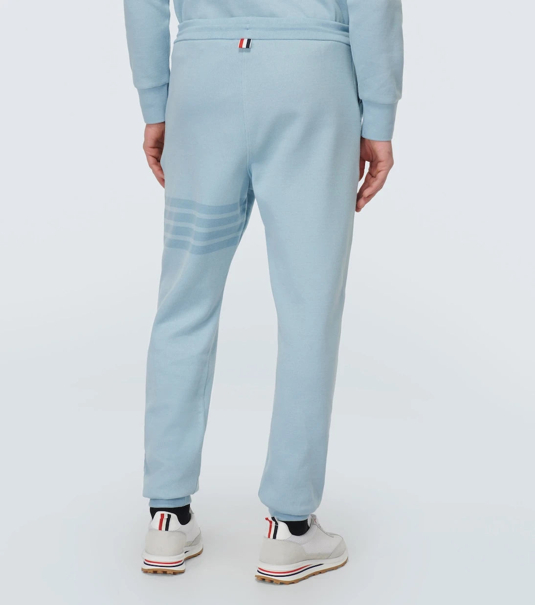 Thom Browne - بنطلون رياضي من جيرسي القطن مخطط بـ 4 خطوط