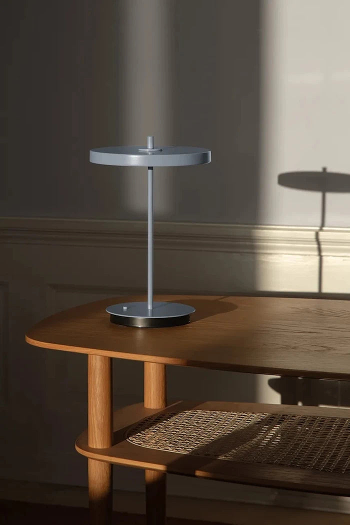 Kablosuz LED masa lambası Umage Asteria Move