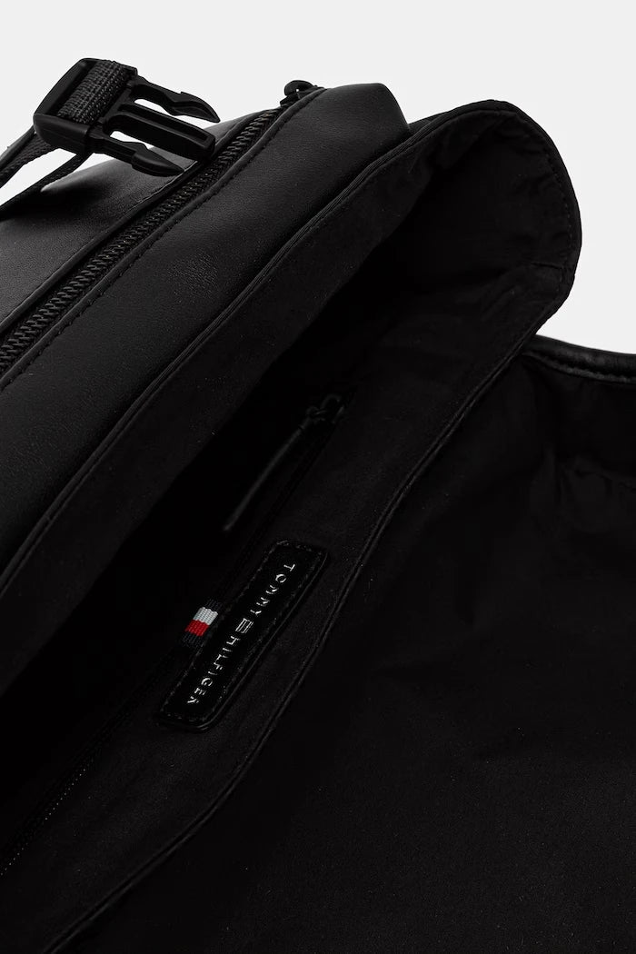 Tommy Hilfiger erkek çantası