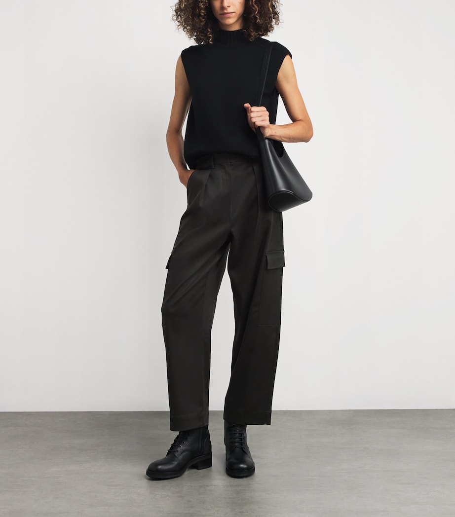 Green Wide-Leg Cargo Trousers