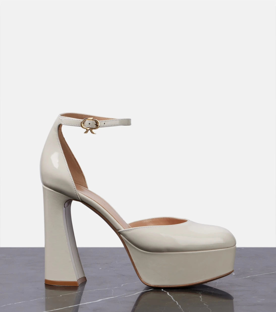 Gianvito Rossi - Hilary patent leather platform pumps