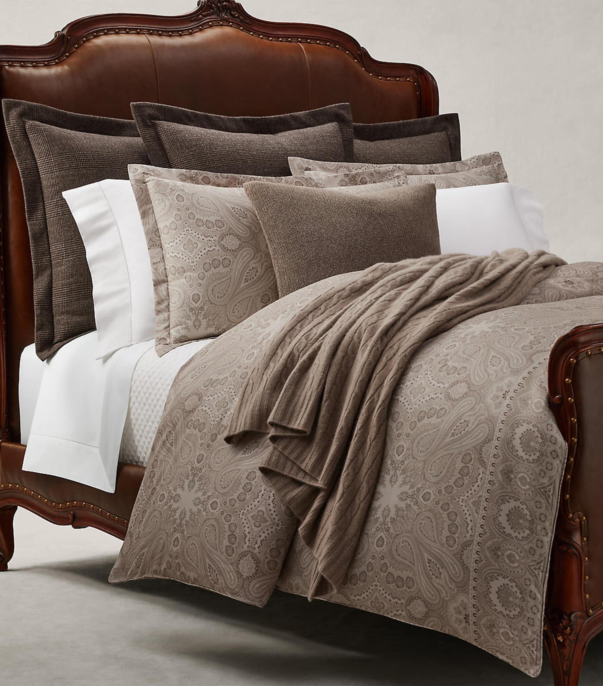 Beaumont Super King Duvet Cover (260cm x 220cm)