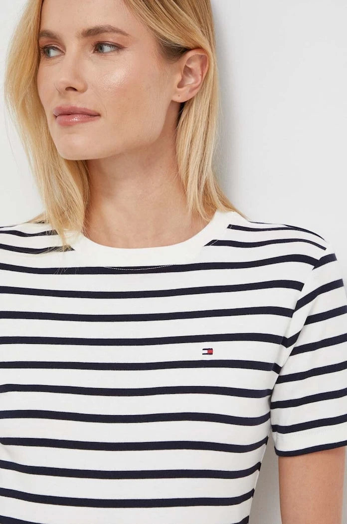 Tommy Hilfiger pamuklu kadın tişört
