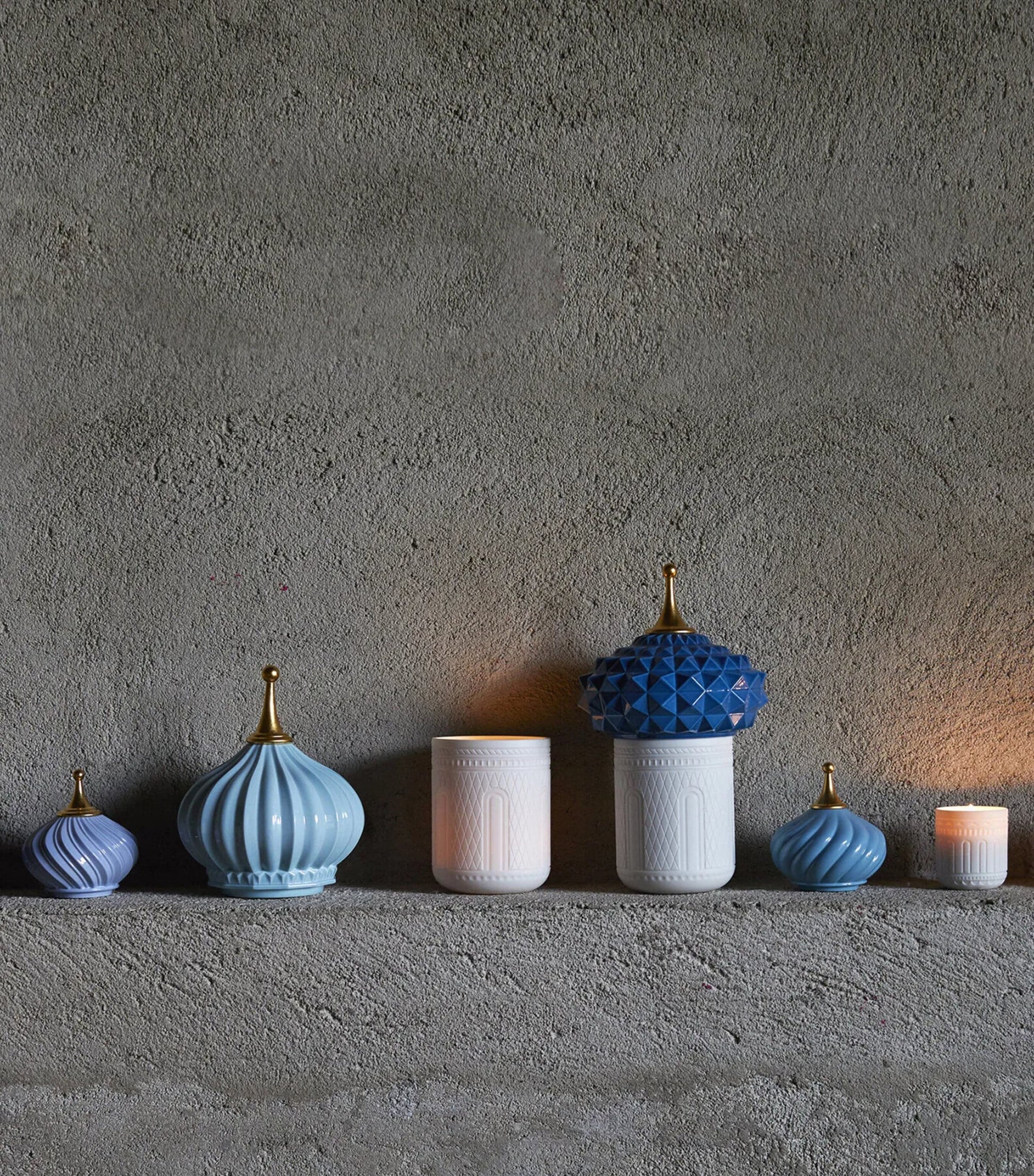 Blue Spire Scented Candle (200g)