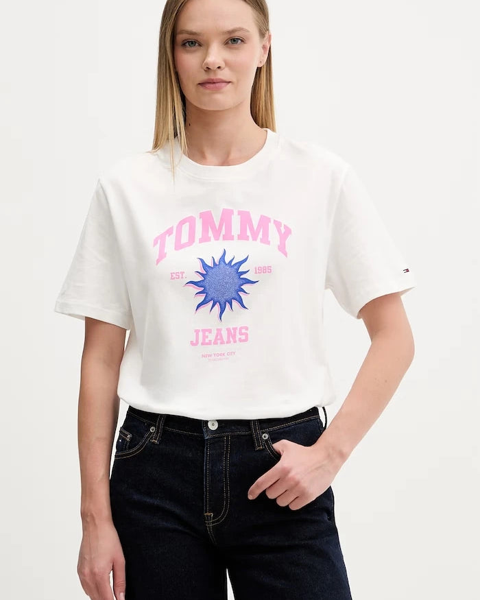 Tommy Jeans kadın pamuklu tişört