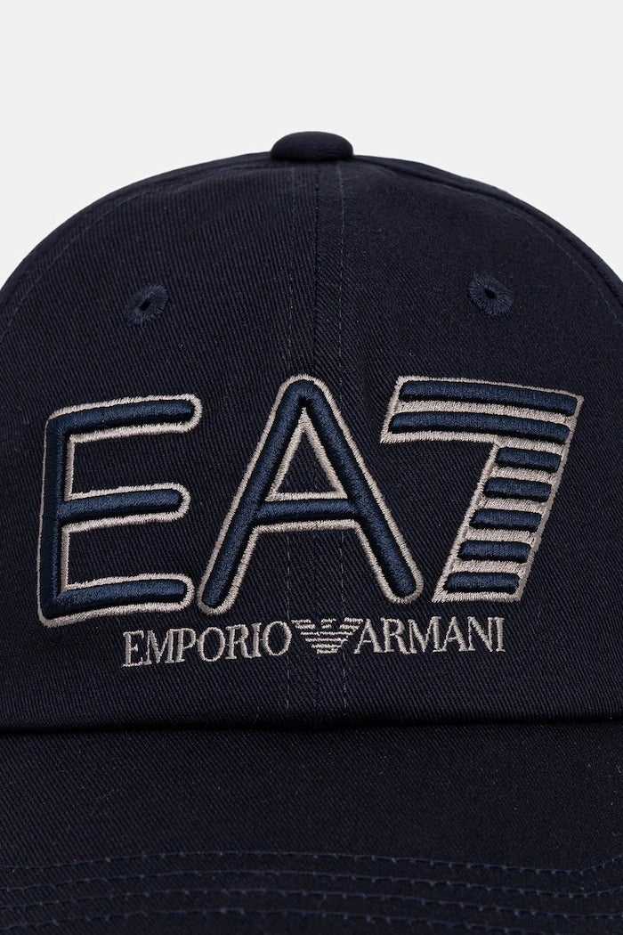 EA7 Emporio Armani шапка с козирка от памук