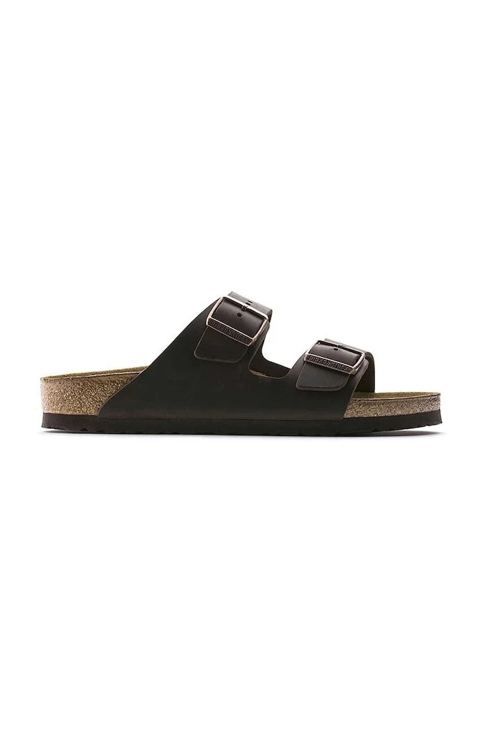 Birkenstock düz tabanlı deri Arizona terlikler
