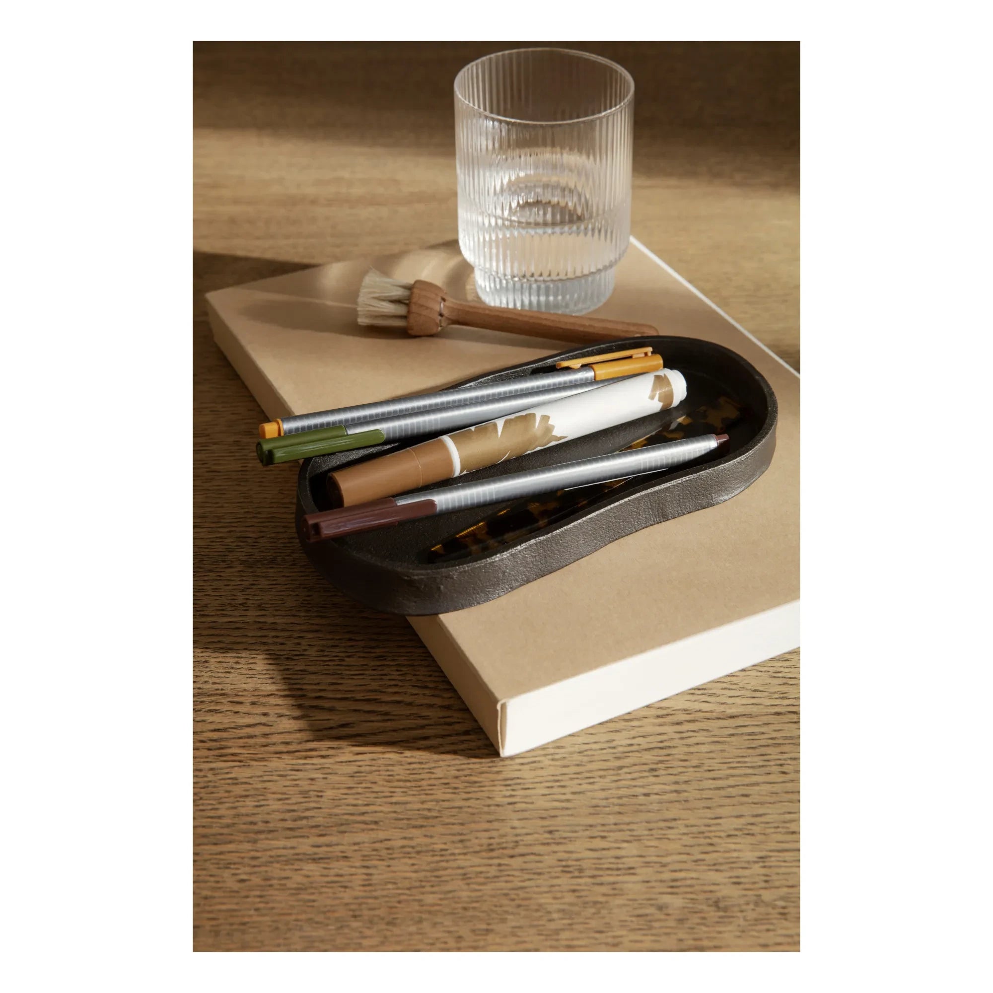 Ferm Living - Yama oval tray in recycled aluminium | Black