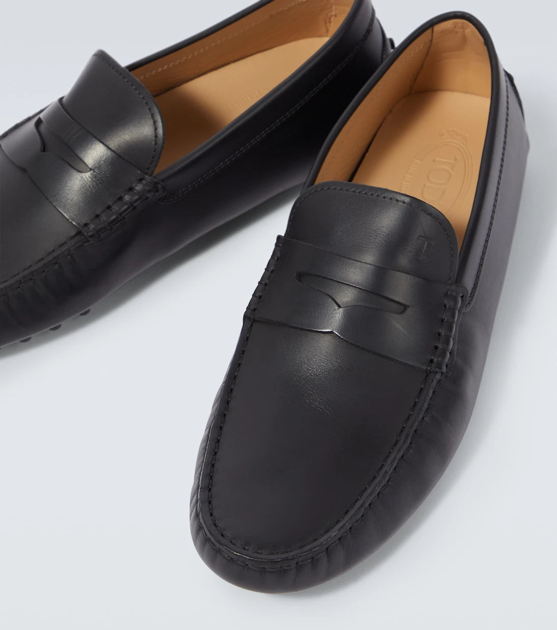 Tod's - حذاء قيادة غومينو الجلدي